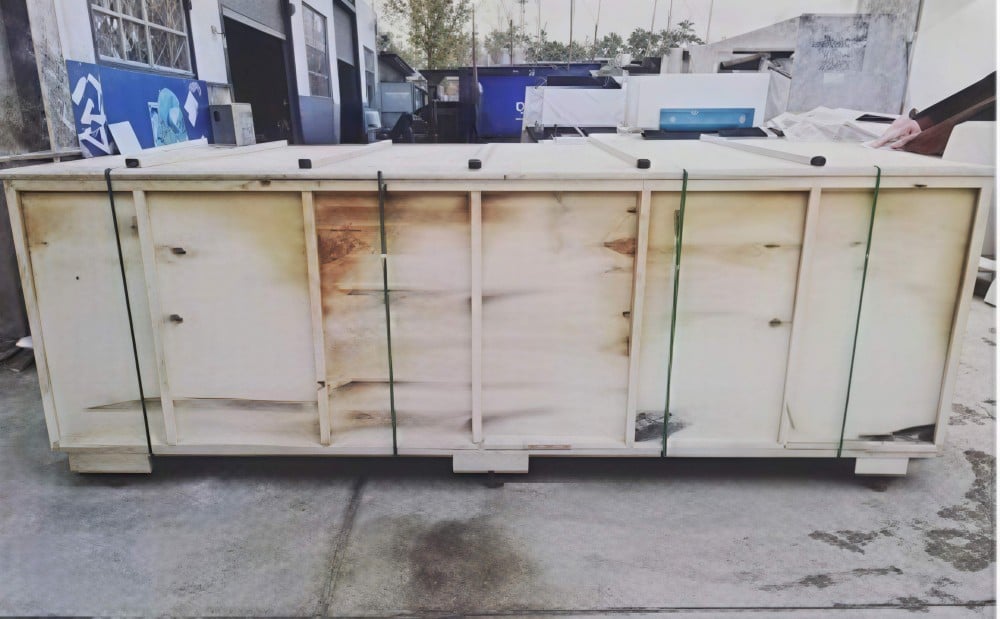 2-Wooden box sealing.jpg