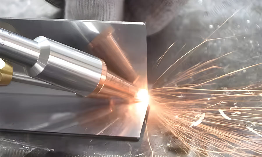 Water-cooled Laser Welding Machine Buying Guide: How to Choose the Best Laser Welder for Your Application?