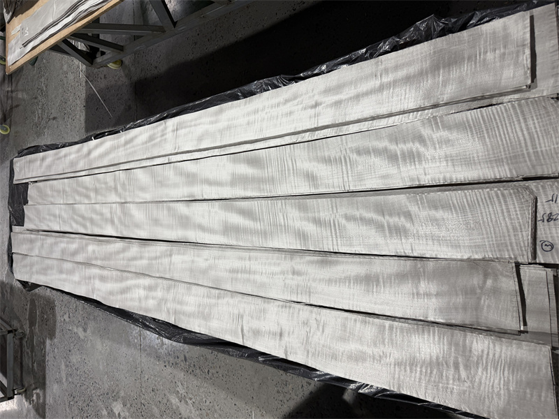 Factory Dyed Maple Figured Veneer Custom Color & Thickness 
