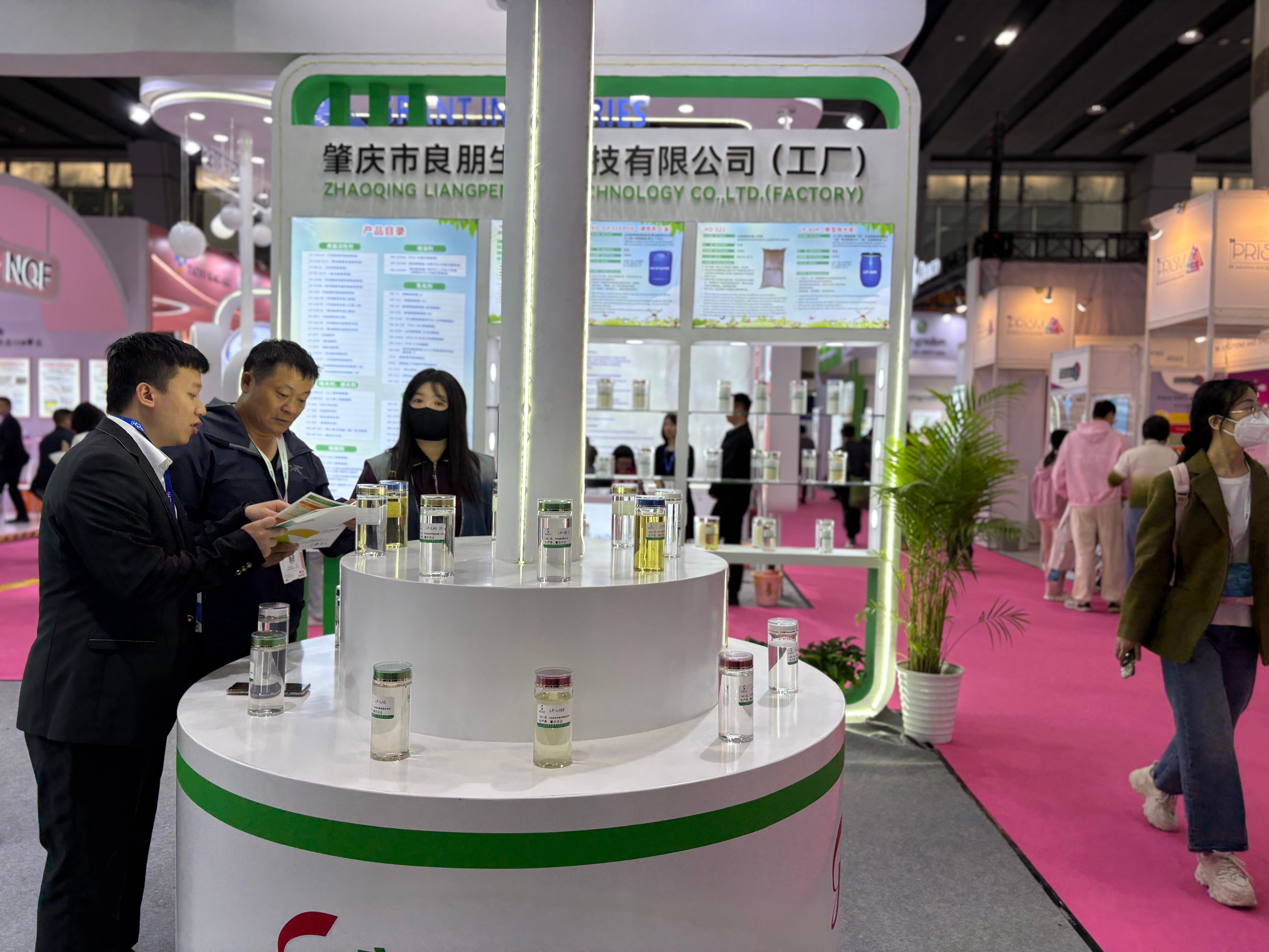 b2ab7c84-c70b-4a96-a5a3-0a1fb1548713.jpg