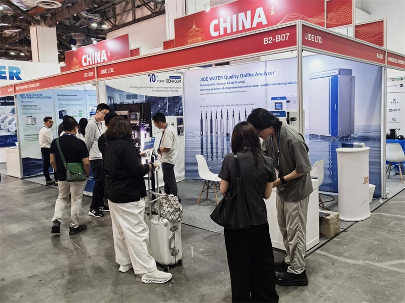 Singapore's premier water industry event, the Singapore International Water Week (SIWW), grandly opened at the Sands Expo & Convention Centre