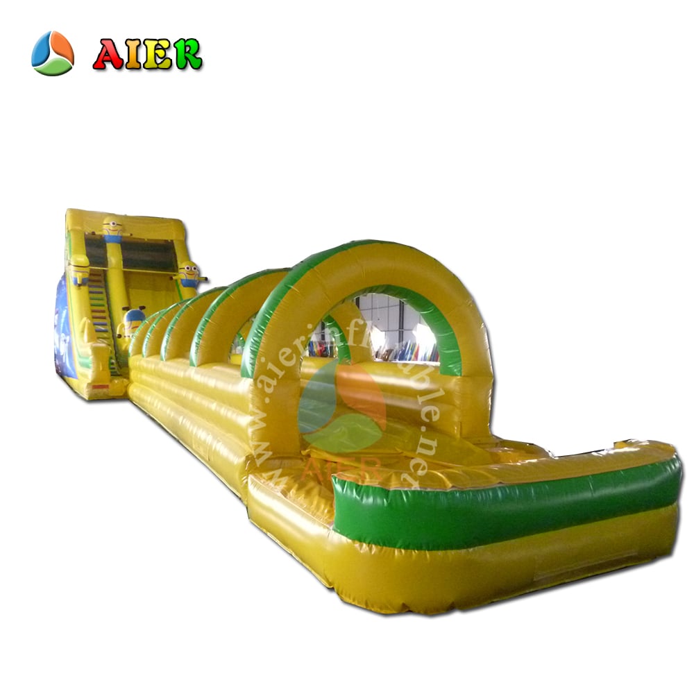 L444 Popular Cartoon Minions Inflatable Slide with Splash Pool for Outdoor Entertainment