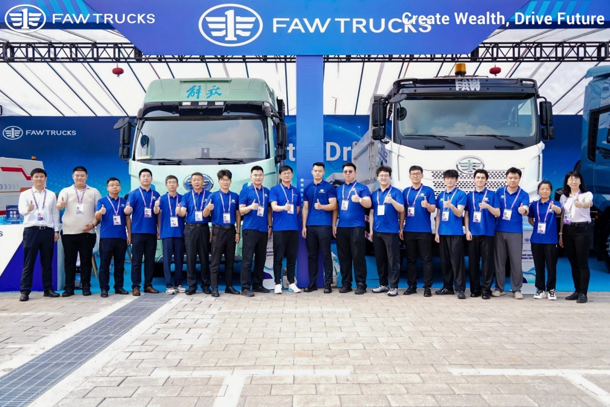FAW Trucks brille à la 139e Foire de Canton | Créer de la richesse, conduire l’avenir