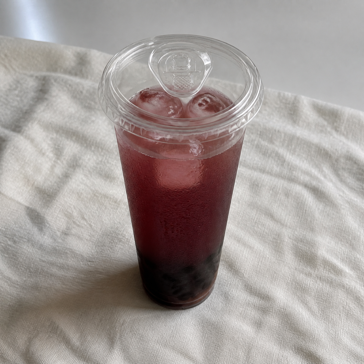 How Strawless Cups Can Help Reduce Plastic Waste in Your Community
