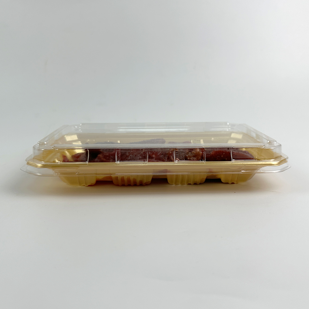 How Disposable Trays with Lids Improve Food Presentation and Safety