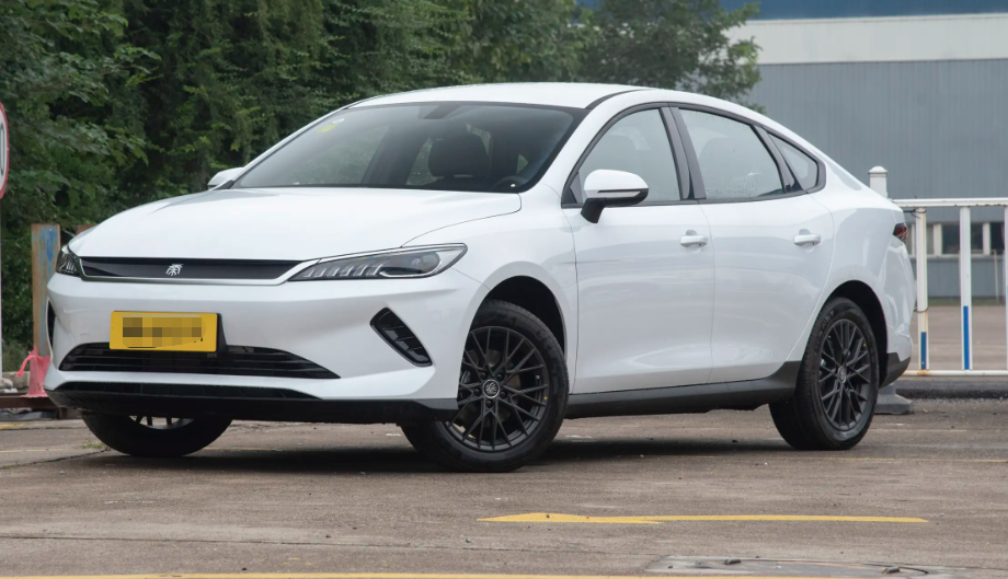 BYD Qin Plus EV 2026 Intelligent Driving Edition 420KM Enterprising Type Pure Electric Sedan 5 Seater Blade Battery NEV