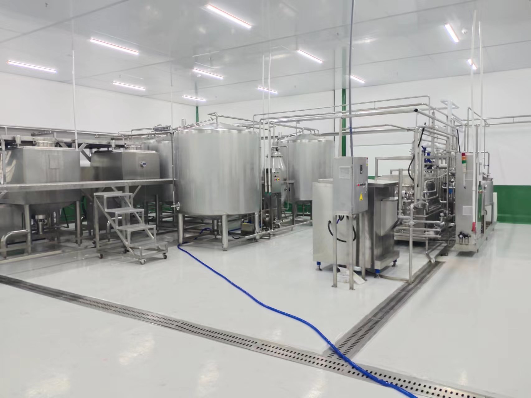 UHT Milk Production 1.jpg