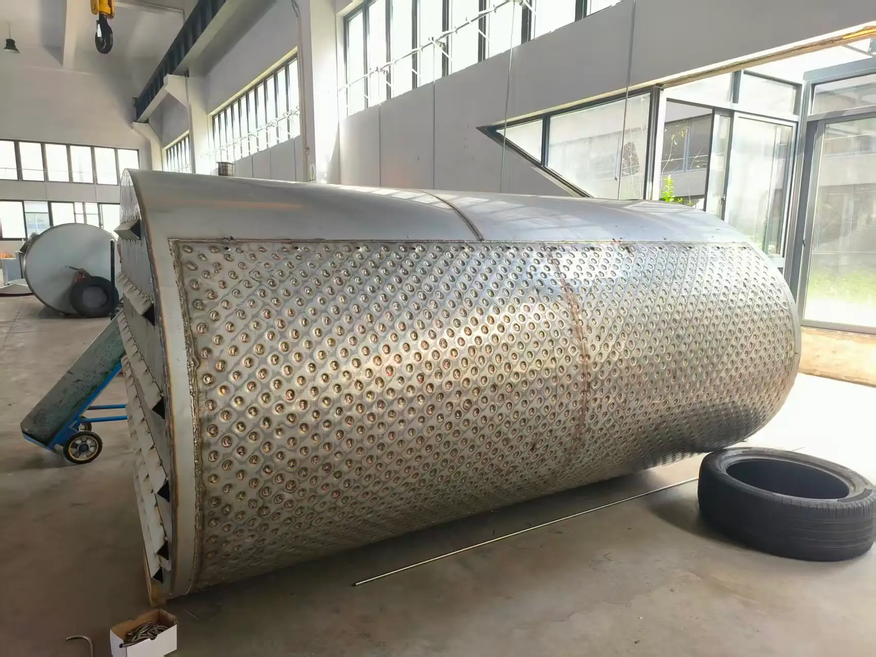 Shipment of 20T coil-jacketed tank