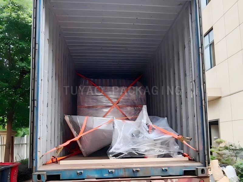 4000BPH PET Blow Molding Machine Shipped to Russian Client