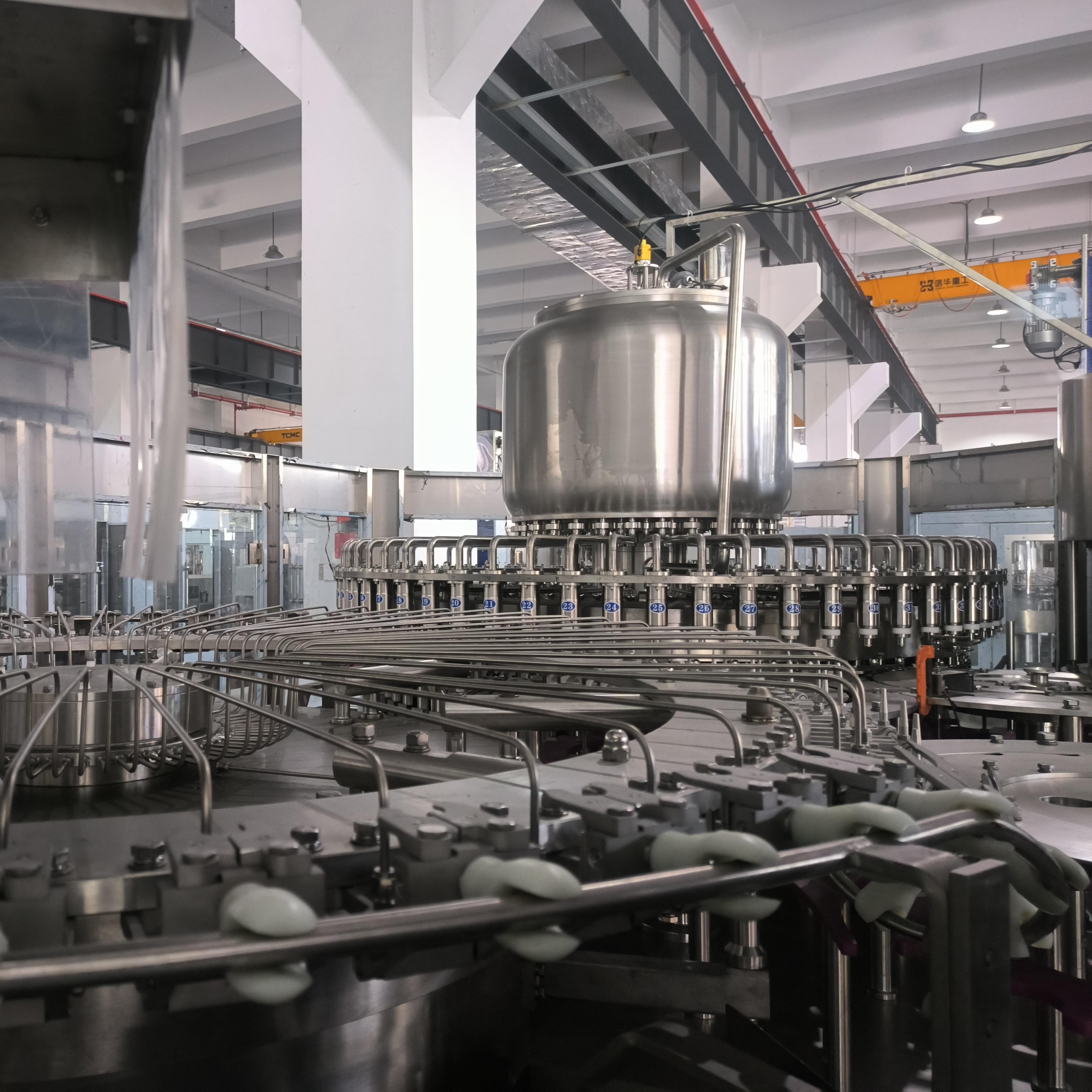 What Features to Consider When Purchasing a Hot Juice Filling Machine?