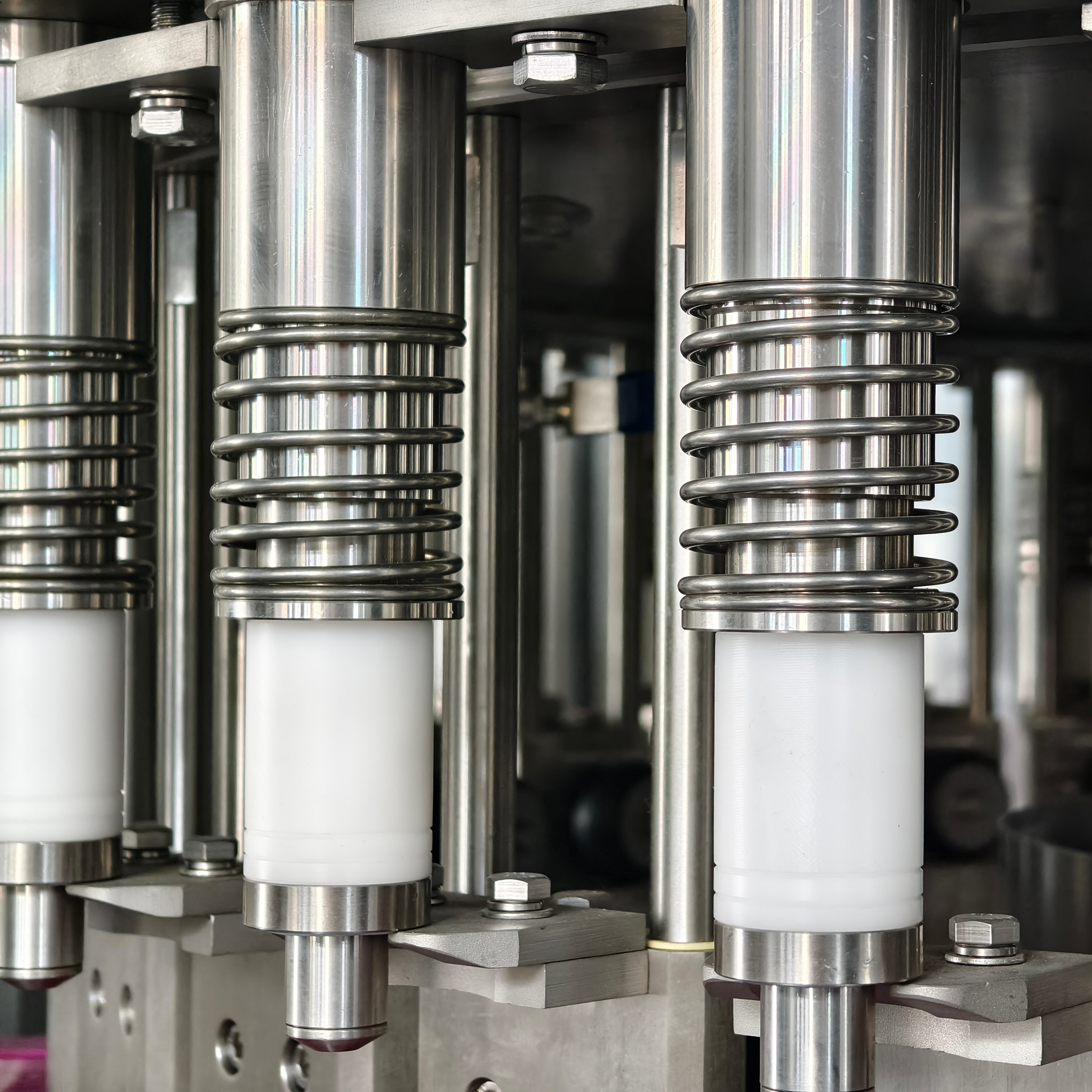 What Are the Latest Trends in Drink Packaging Technology?
