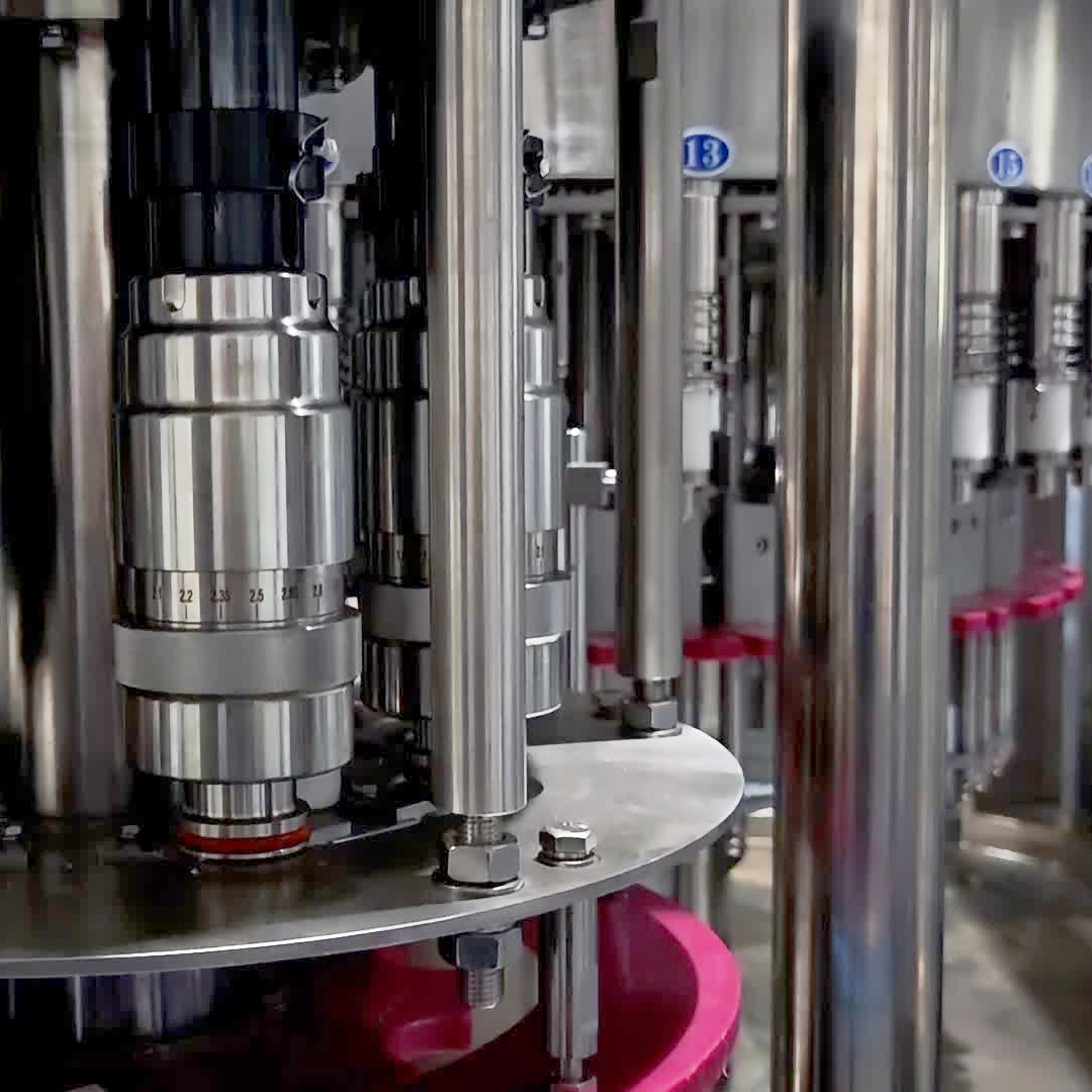 How to Choose the Right Liquid Filling Machine Without Breaking the Bank?