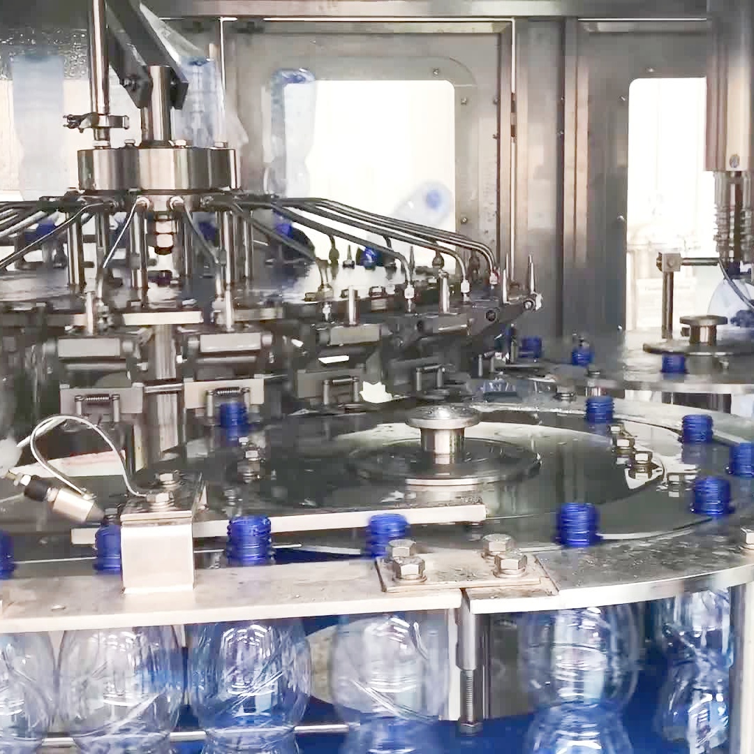 What Are the Top Features of Modern Bottling Machines?