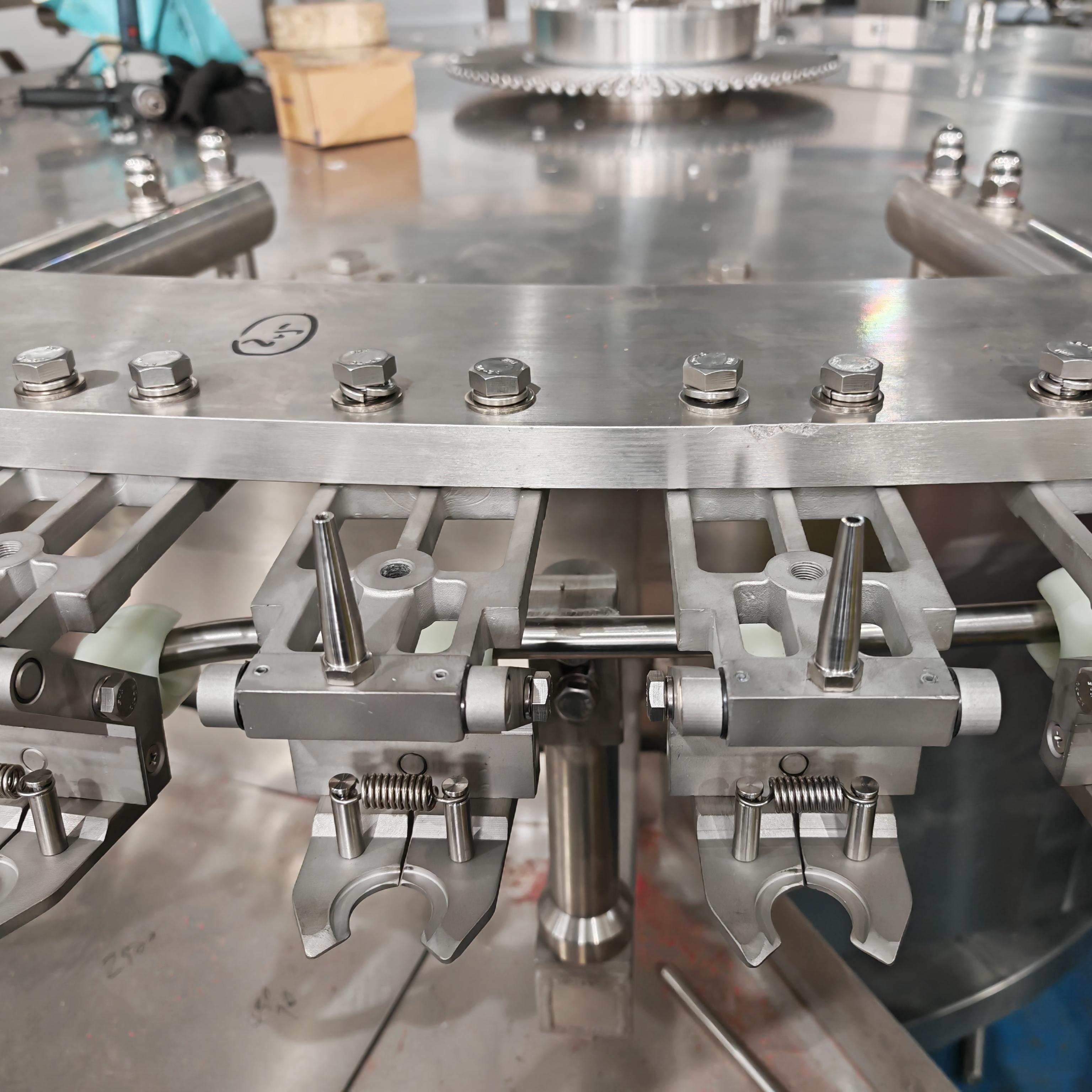 What Are the Key Features to Look for in a Quality Rinsing Filling Capping Machine?