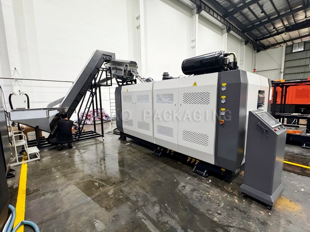 4000BPH PET Blow Molding Machine Shipped to Russian Client1.jpg