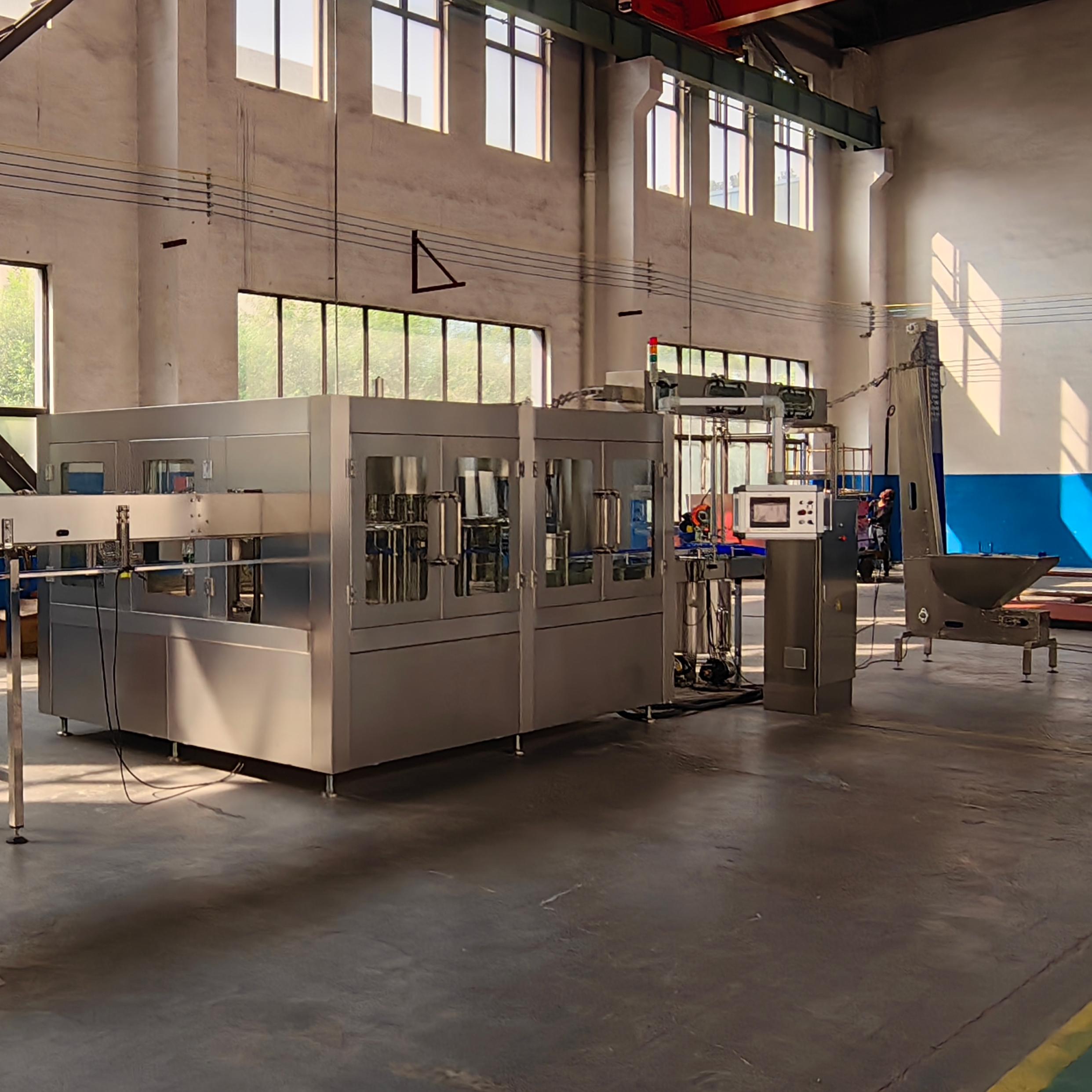 Where to Find the Best Wholesale Beverage Bottling Equipmen