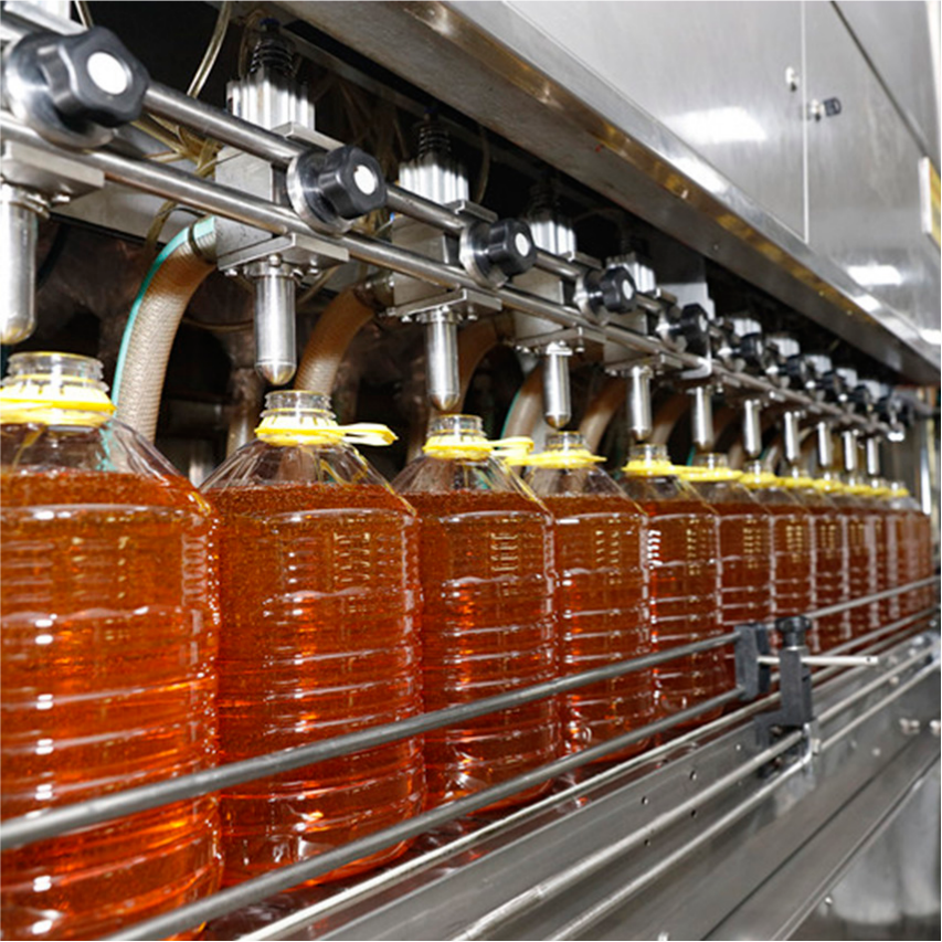 How Automatic Edible Oil Filling Machines Ensure Quality and Consistency in Oil Packaging