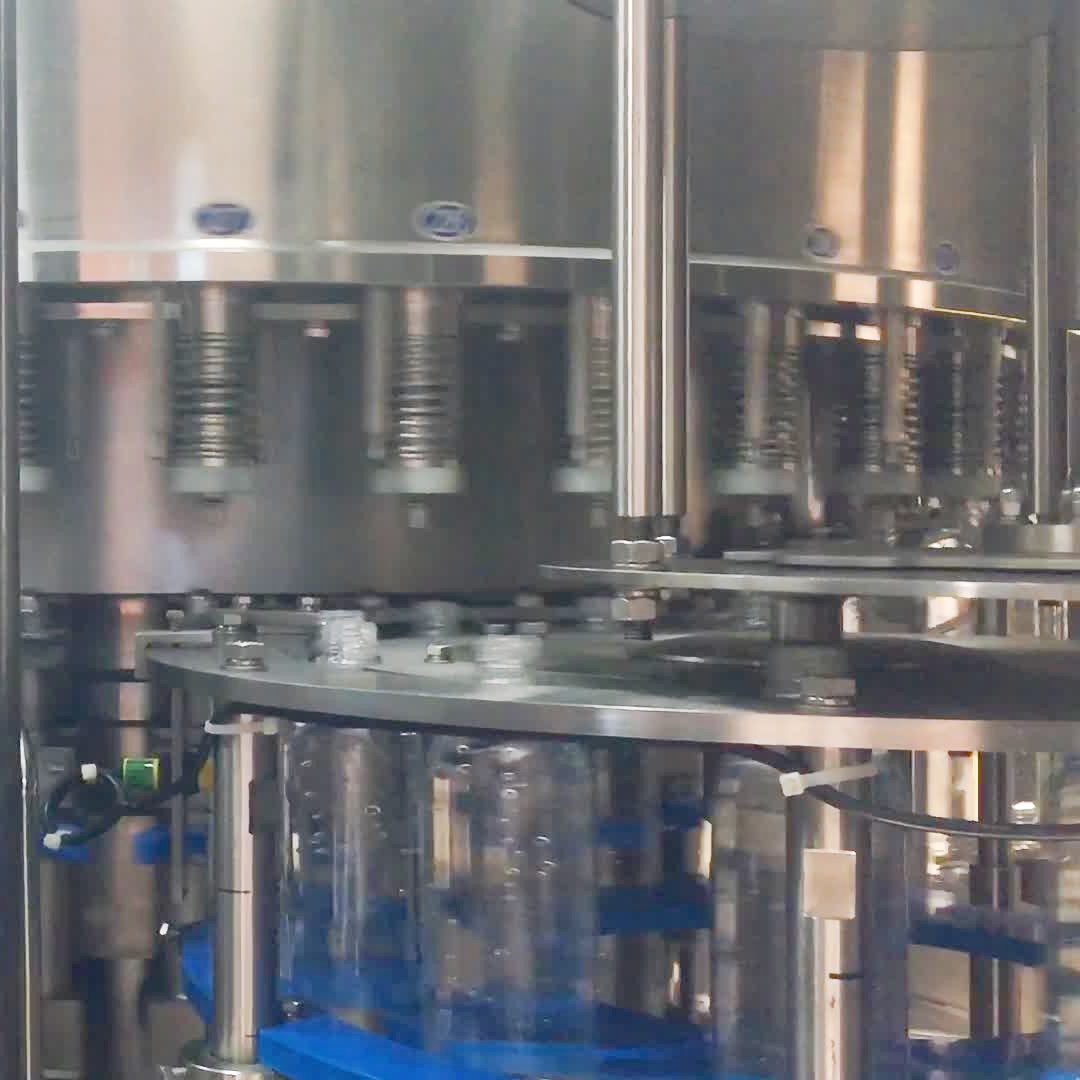 What Features Make Water Filling Bottle Machines Stand Out in the Market?