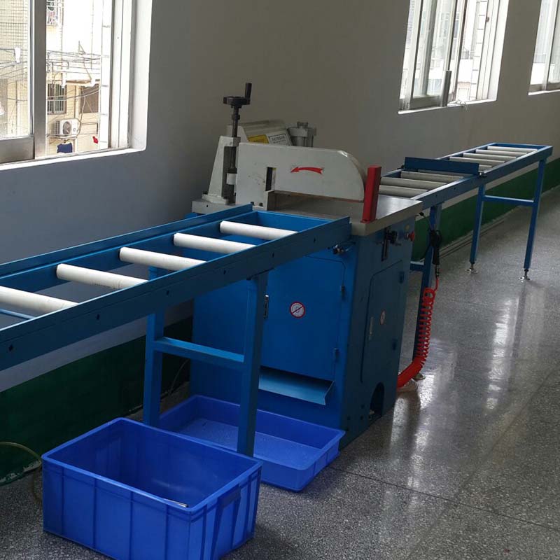 Aluminum Cutting Machine-5.jpg