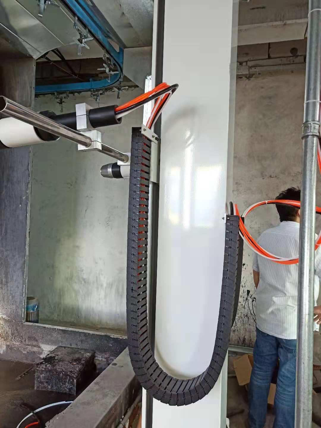 What Are the Top Features to Look for in a Wholesale Shipping Container Spray Booth?