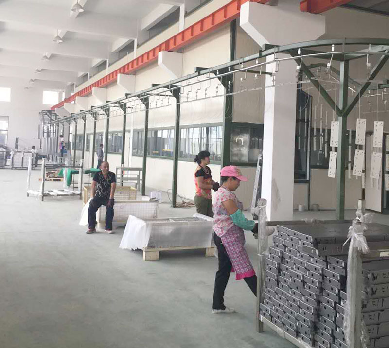 How Spray Coating Equipment Enhances Product Quality and Finish