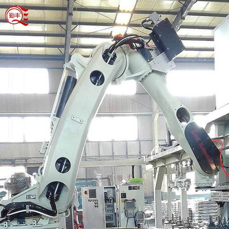 Spray painting machine For Complex shape product manufacture