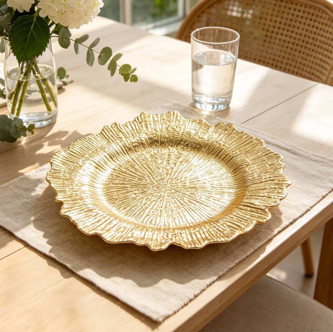 wojia 13 inch plastic 100 pp glossy pigmented eco friendly durable reusable american style party dinnerware charger plates-1