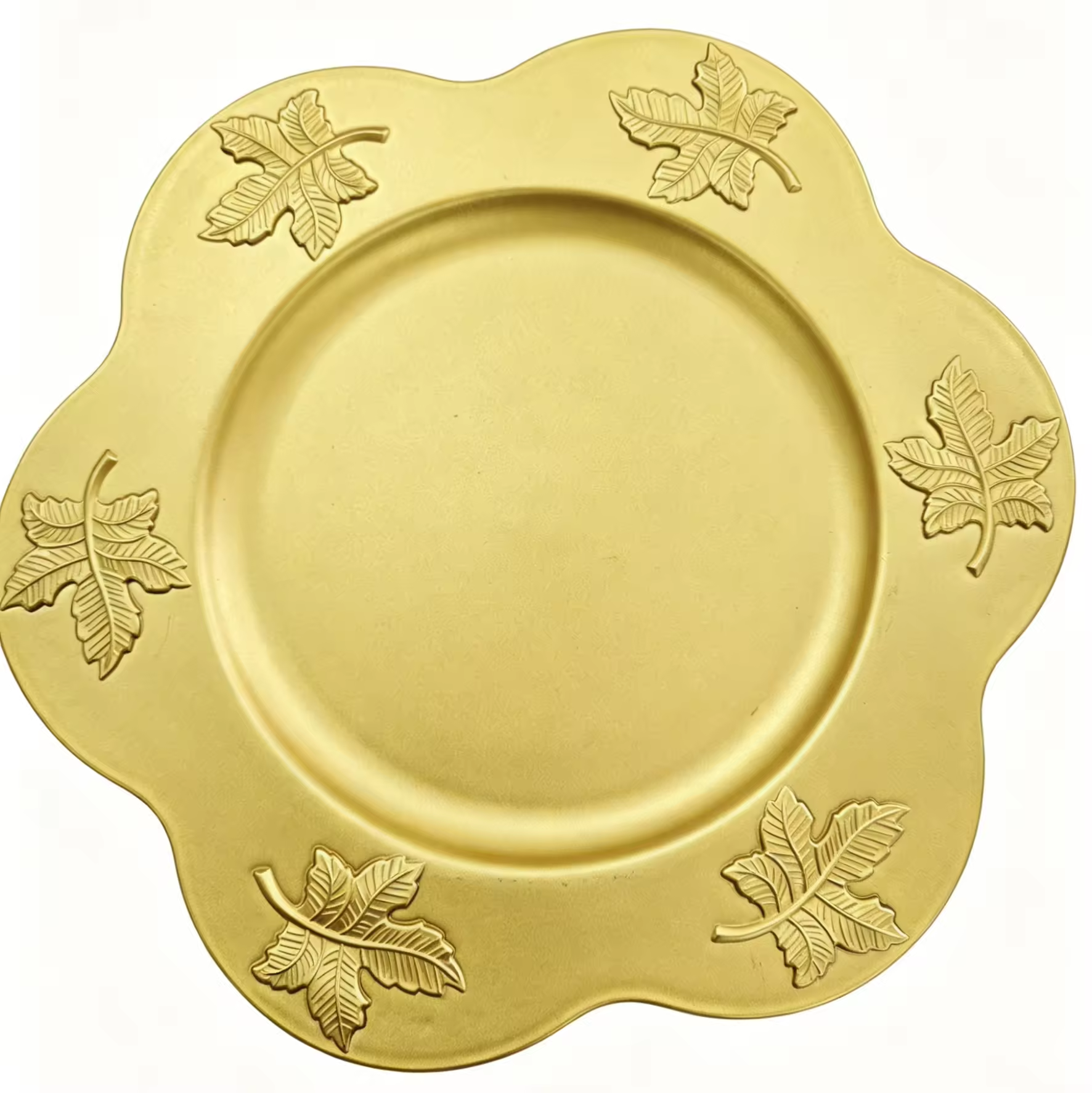 Elegant Gold Scalloped Edge Durable Charger Plates Wholesale PP Material Maple Leaf Pattern Dinnerware Thanksgiving