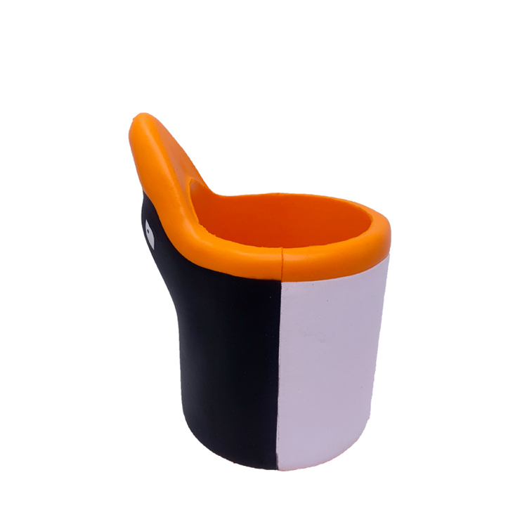 Custom Cartoon Squeeze PU Bottle Can Cooler of Penguin Shaped for Giveaway Gifts & Trade Shows