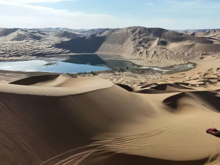 Forger l'excellence de premier ordre | Témoinée par la mer de sable : rapport d'essai du Changan Hunter K70 dans le désert de Badain Jaran