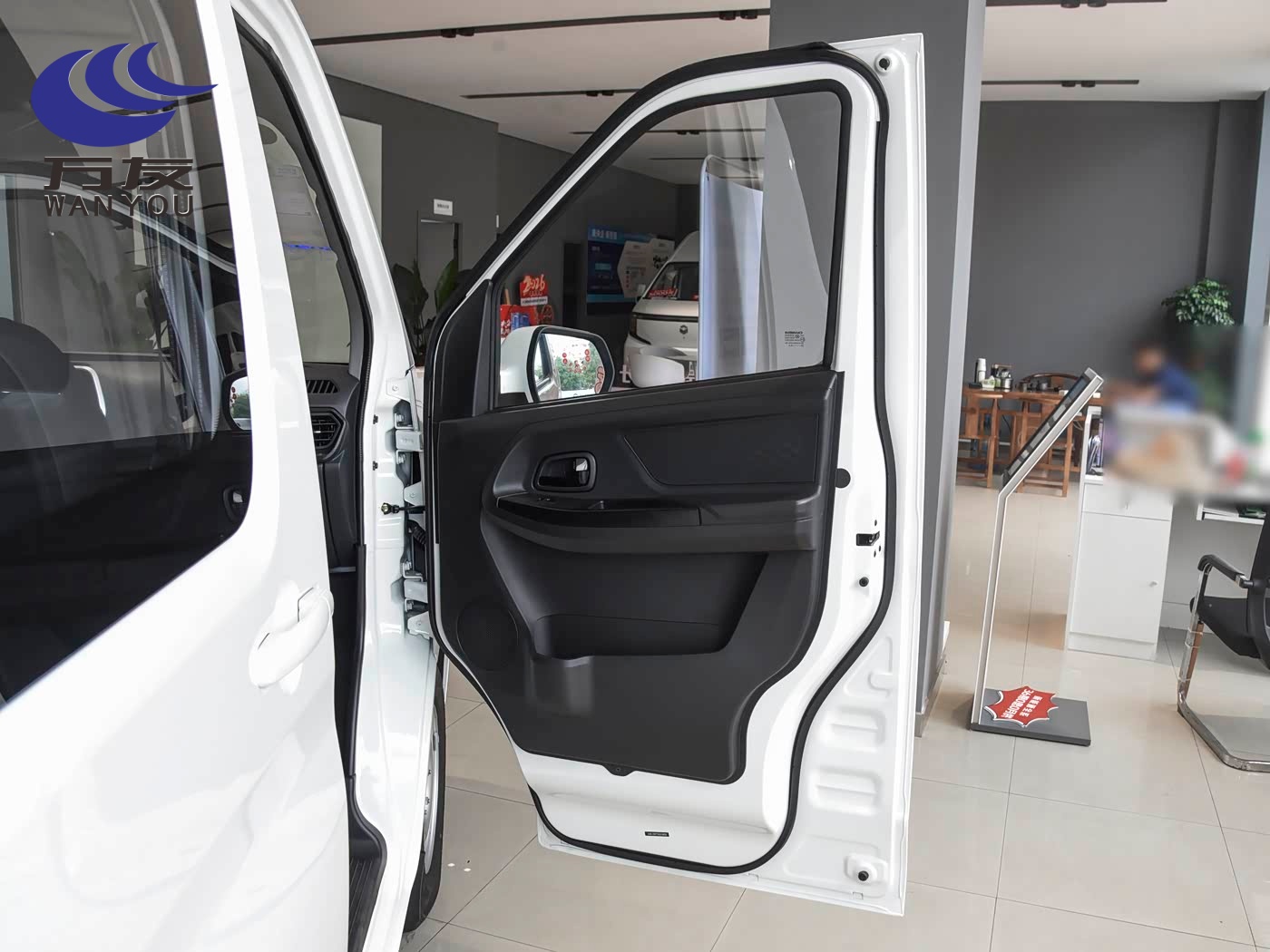 1400x1050_autohomecar__ChxpVWnof7yAfjdNADmMvSJQryk739.jpg