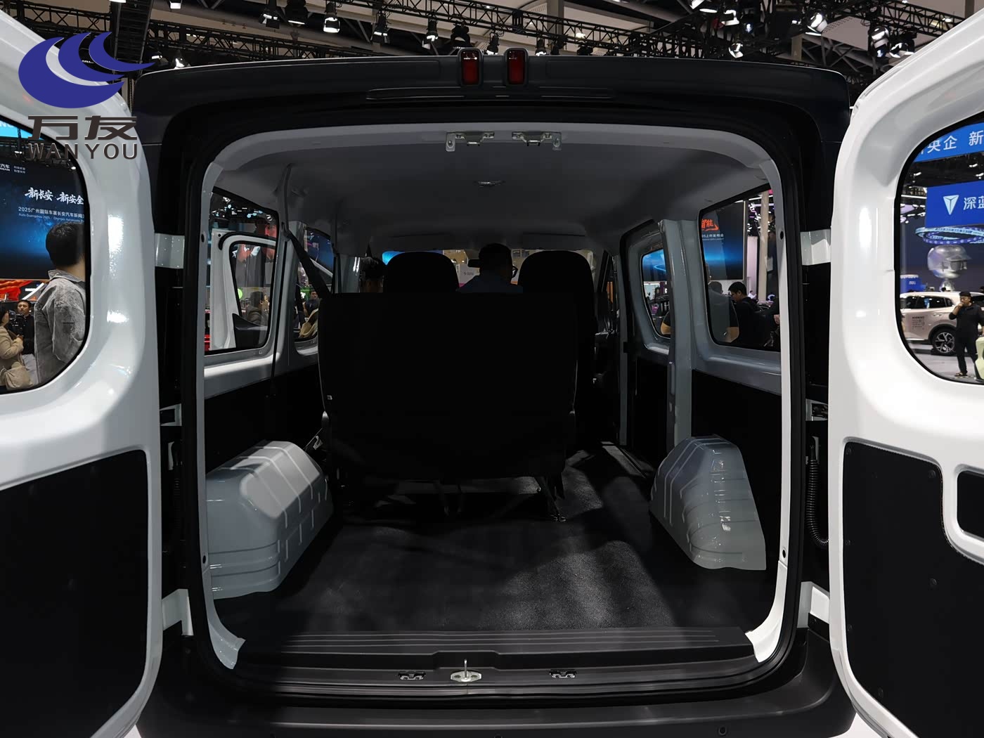 1400x1050_autohomecar__ChxpVWkgcDmAI3QtABHCuBt0LcM333.jpg