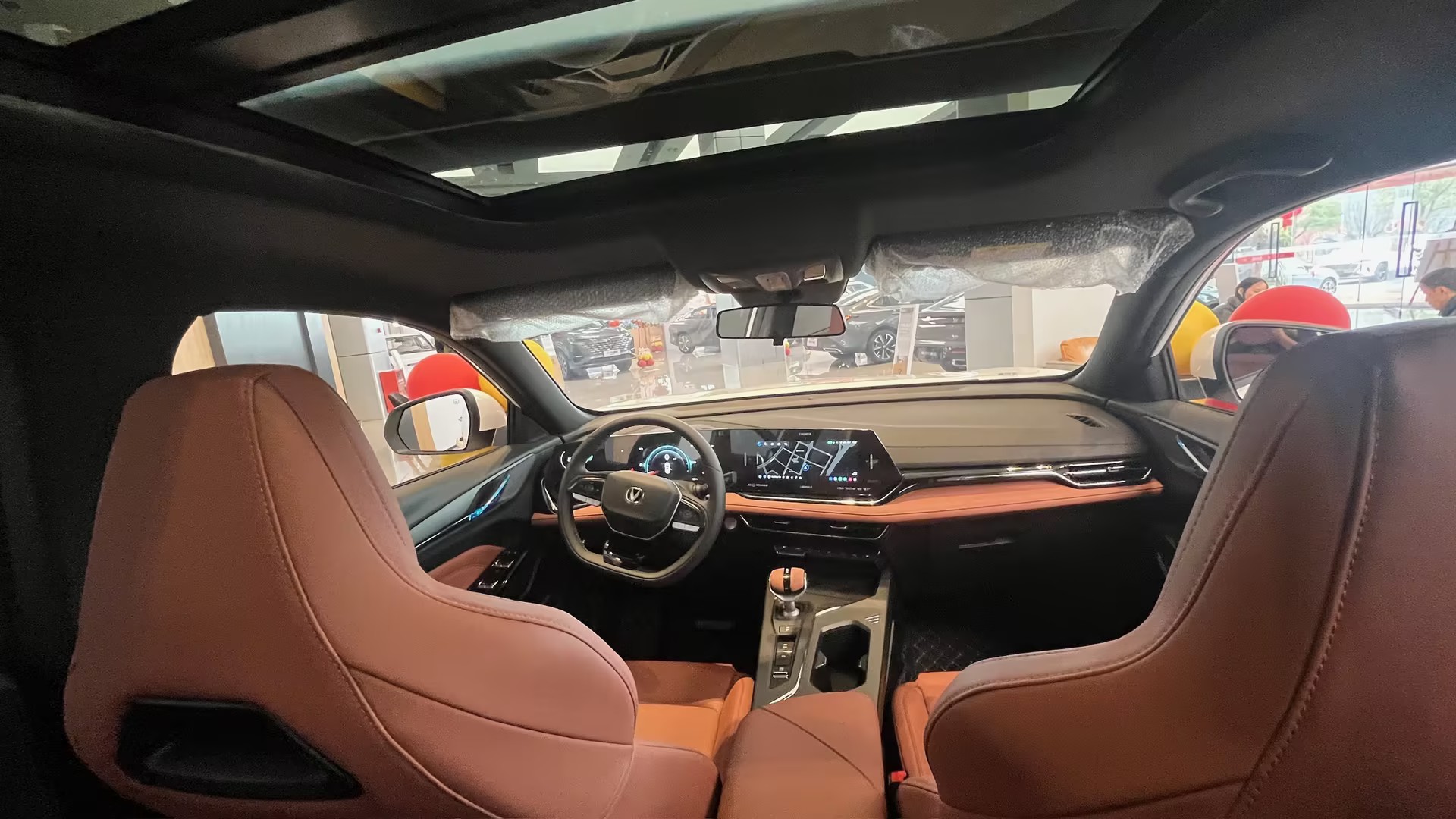 Premium İç Mekân Konforu ve Teknoloji Entegrasyonu