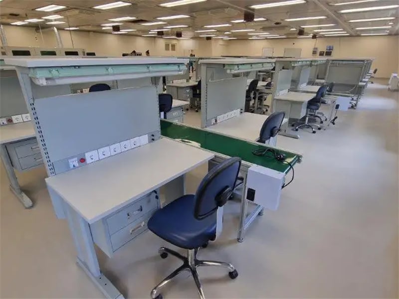 Why Static-Dissipative ESD Work Tables Reduce Plant Rejection Rates