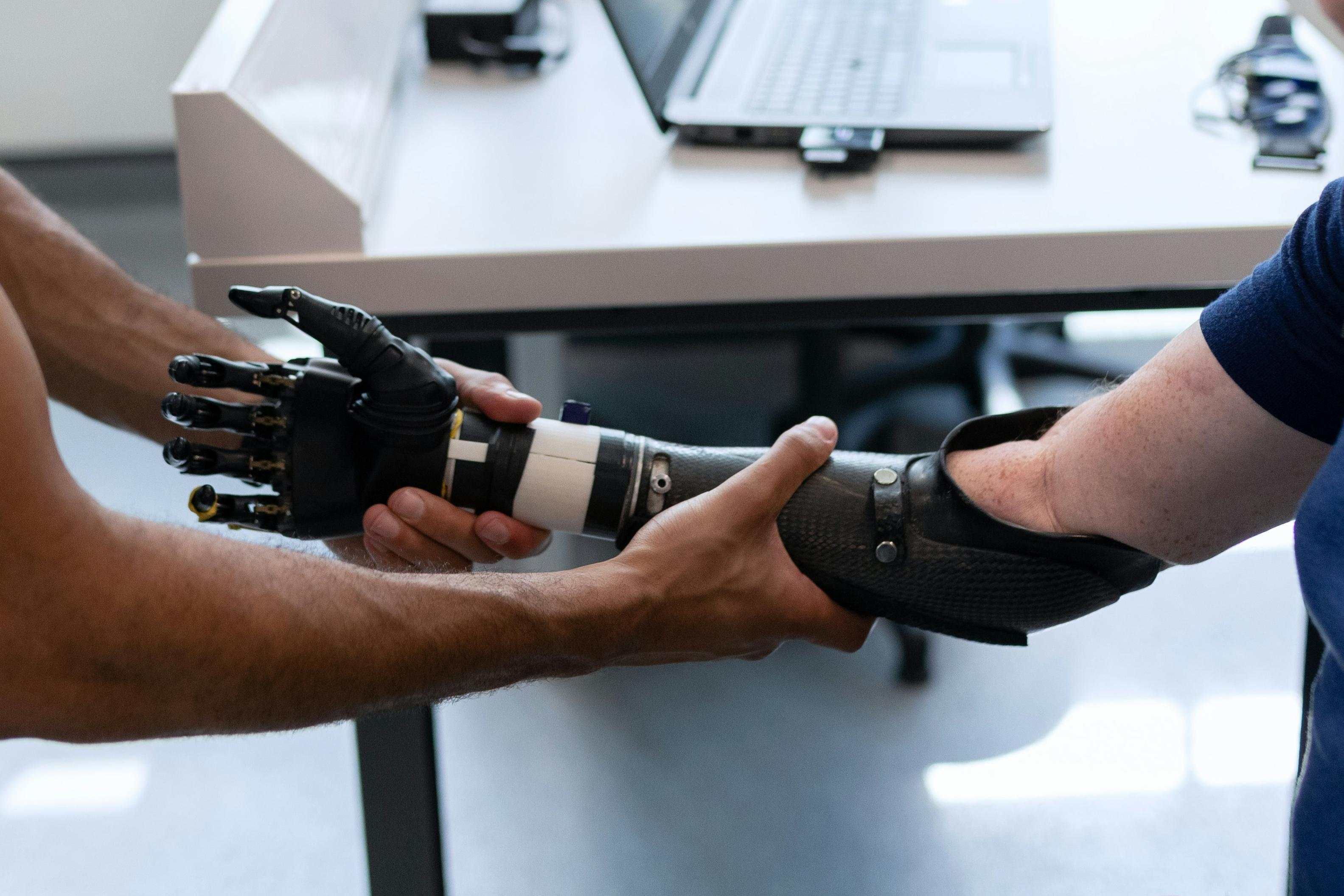 Innovations in Carbon Fiber for Medical Applications: The Lightweight Revolution from Prosthetics to CT Scanner Tables-1