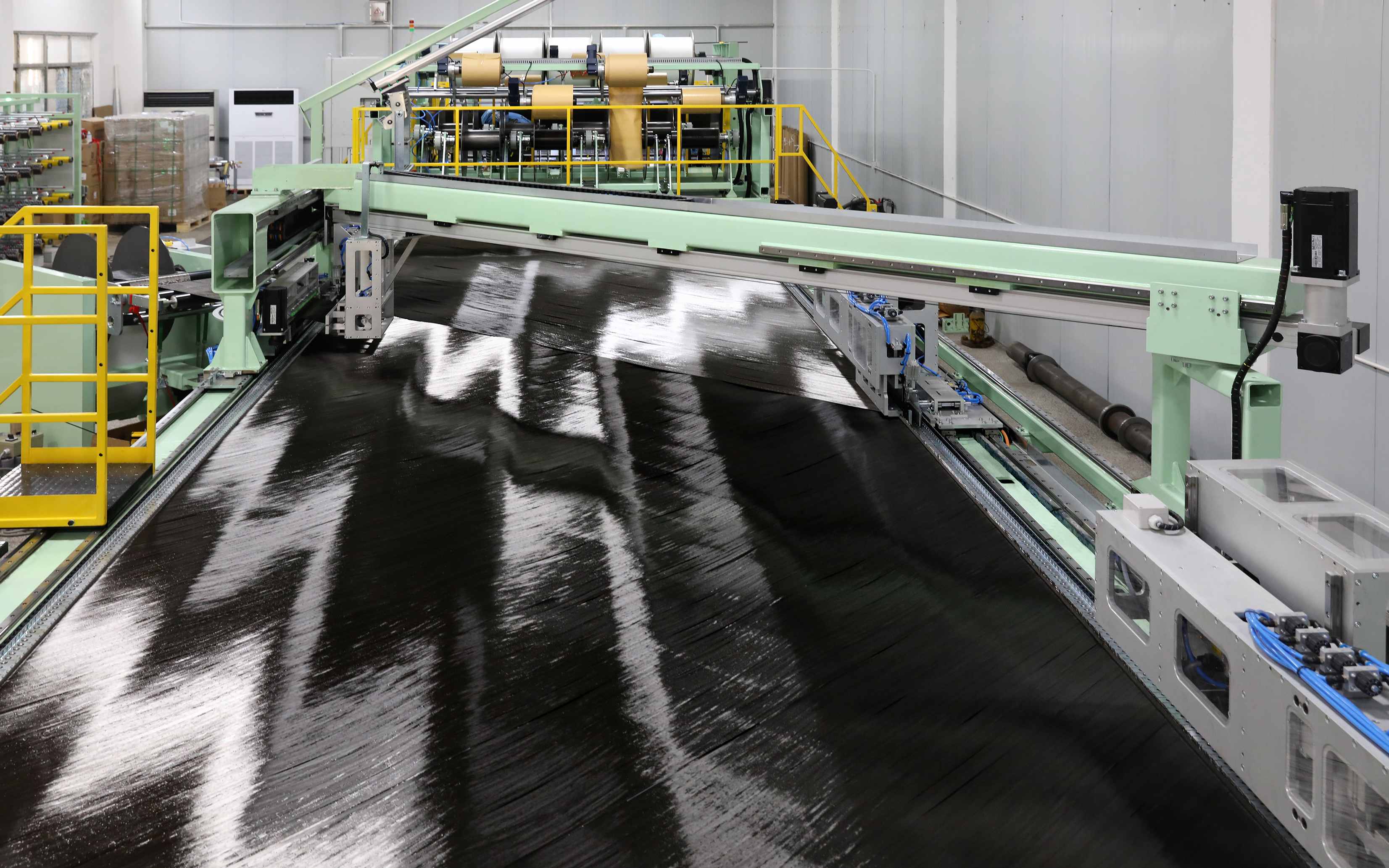 Why Is Multi-axis Carbon Fiber Fabric Increasingly Favored for Structural Components?-3