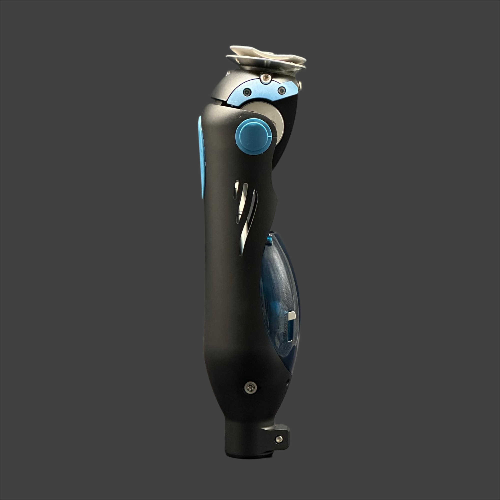 Which prosthetic knee-foot combination best mimics normal gait on slopes? 