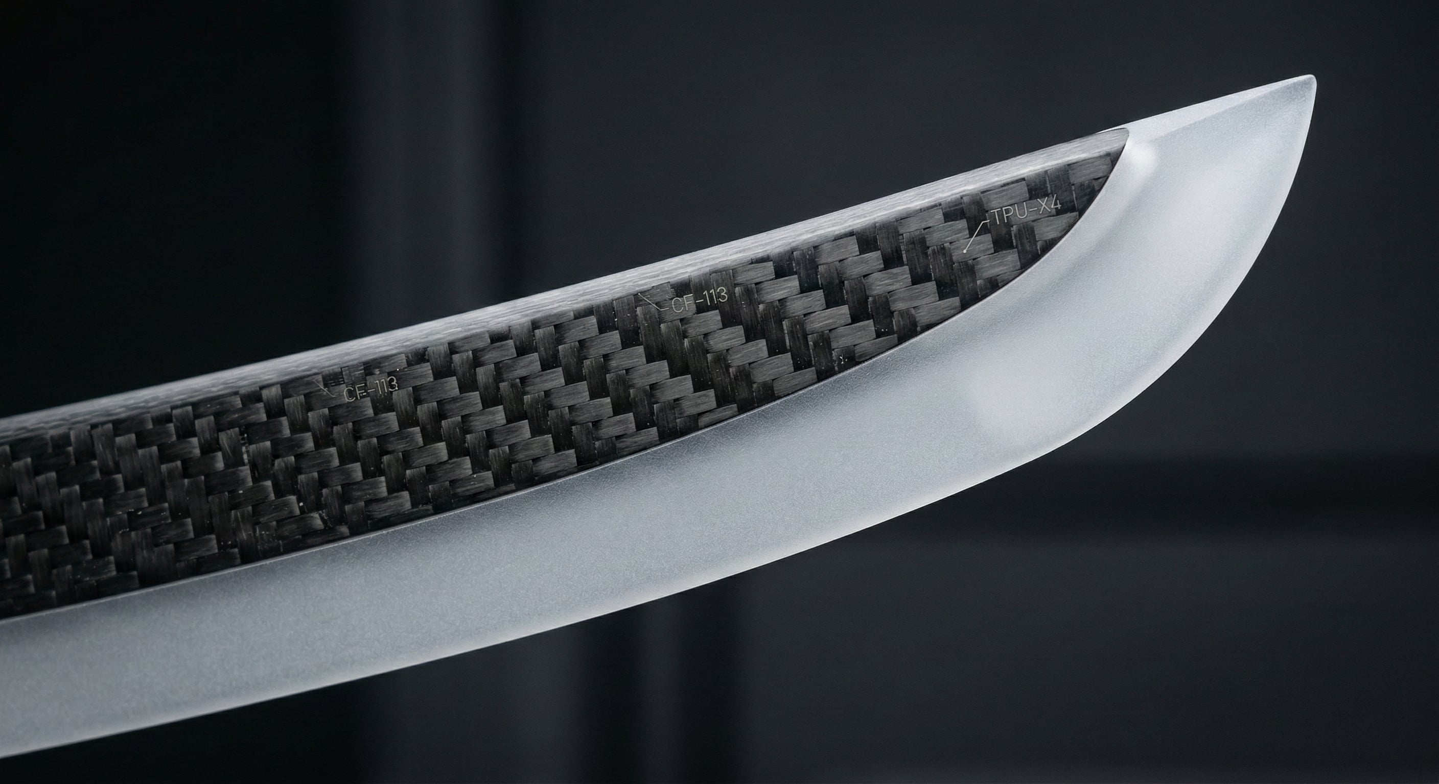 Tecnologia de Lâmina de Sabre de Luz em Material Compósito