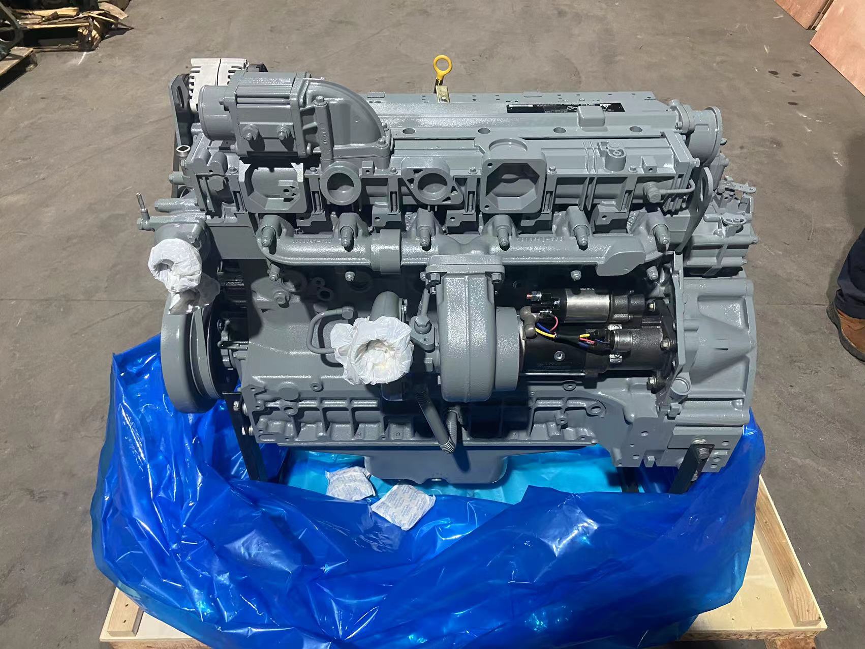 BF6M2012C (1).jpg
