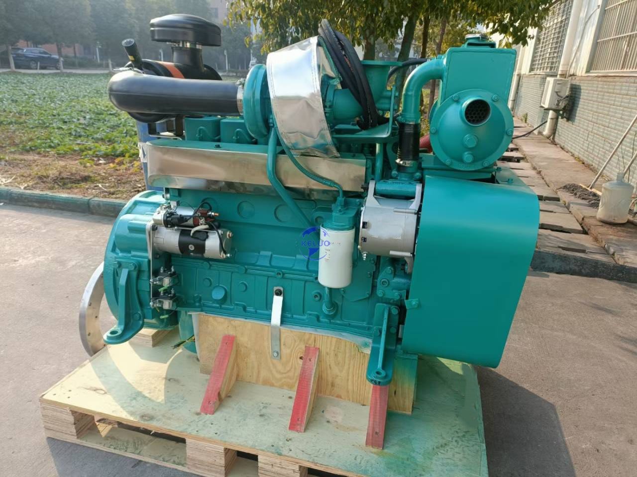 DCEC cummins 6bta5.9 Námorný dieselový motor Assy 6BTA5.9-M150 pre hlavný pohon