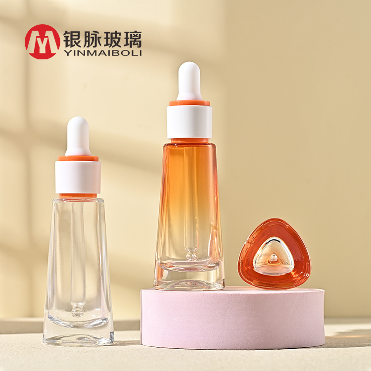 Vlastní 30ml skleněná lahvička s matným esenciálním olejem s kapátkem na obličej Balení s kosmetickým kapátkem na sérum 30 ml