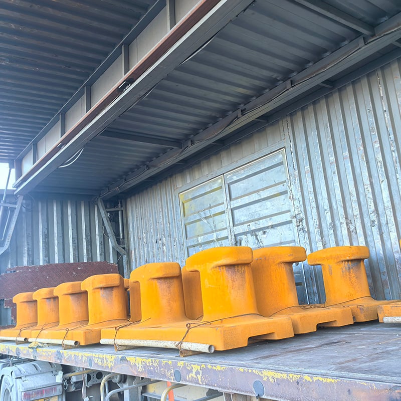 Cast-Iron-Bollards-5.jpg
