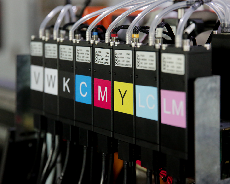 Multi-Material Printing with Optimized Inks