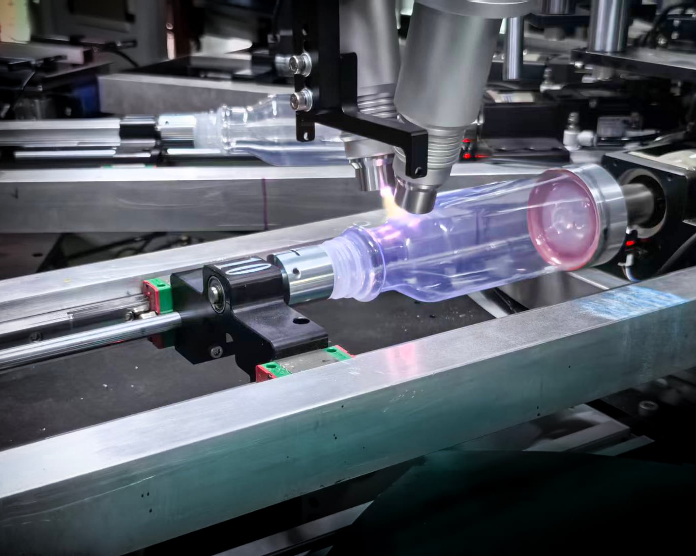 All-Servo Drive System for Stable, Precise Operation