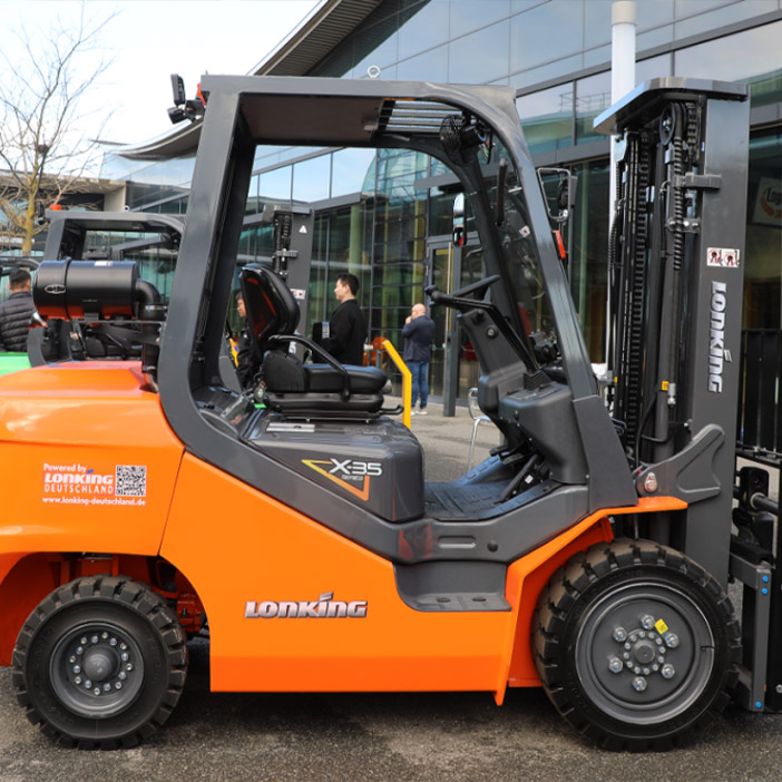 Longong Forklift Truck Logimat 2025 Trip: The Exhibition Is Over, Full, Chicago International Logistics Exhibition Promat 2025 Please Look Forward To!