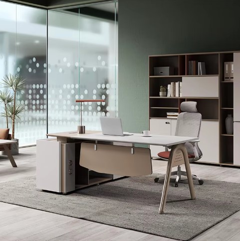Design Meets Function: Innovative Bulk Office Desk Options