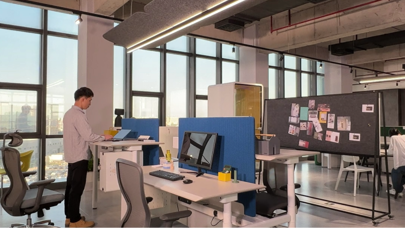 Open Workstation Space