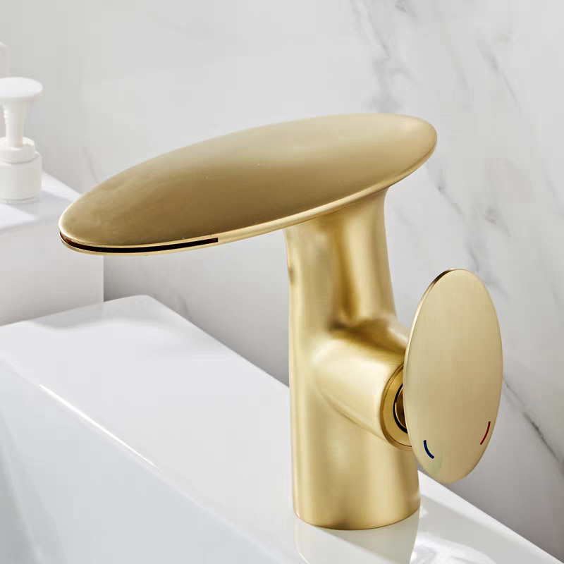 Discover the Unmatched Advantages of Our Polished Brass Bath Faucet