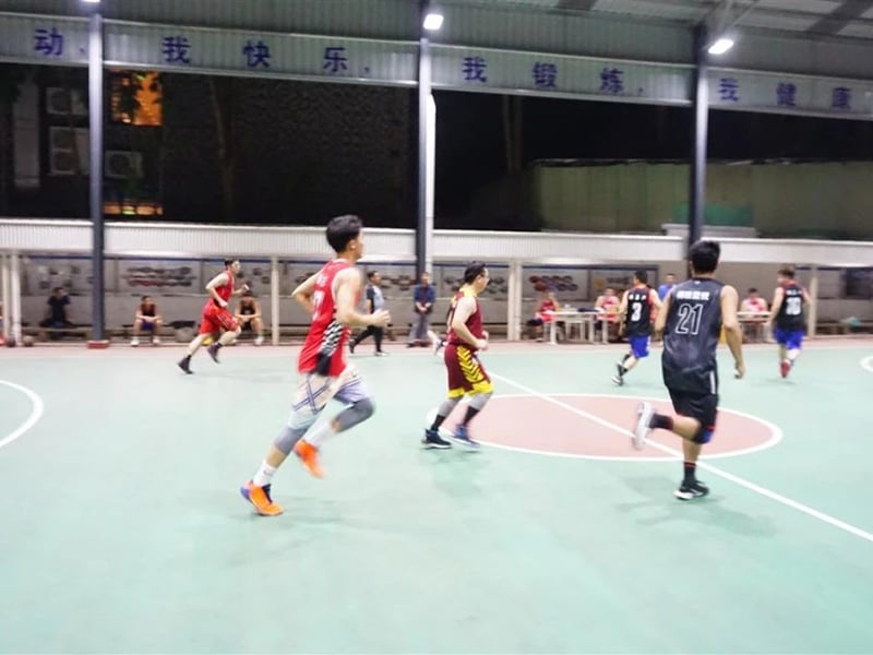 Passion for Basketball Unleashed | Basketball Friendly Match Held at Indoor Basketball Court of Shenzhen Deshunyi Household Products Co., Ltd.
