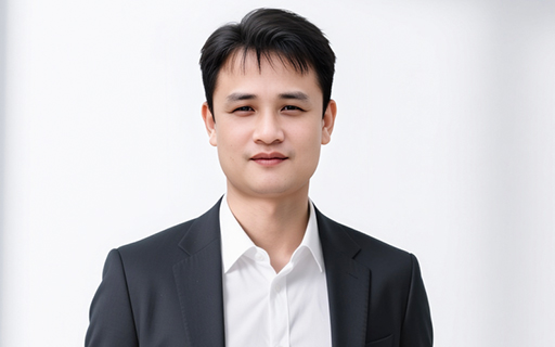 Mr. Zhu Yang - Co-Founder & Chief Engineer